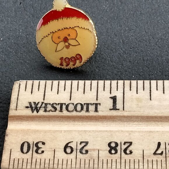 Santa Clause Pinback Pin Tie Tack Vintage 1999 Christmas Holiday Enamel Jewelry - Picture 2 of 4